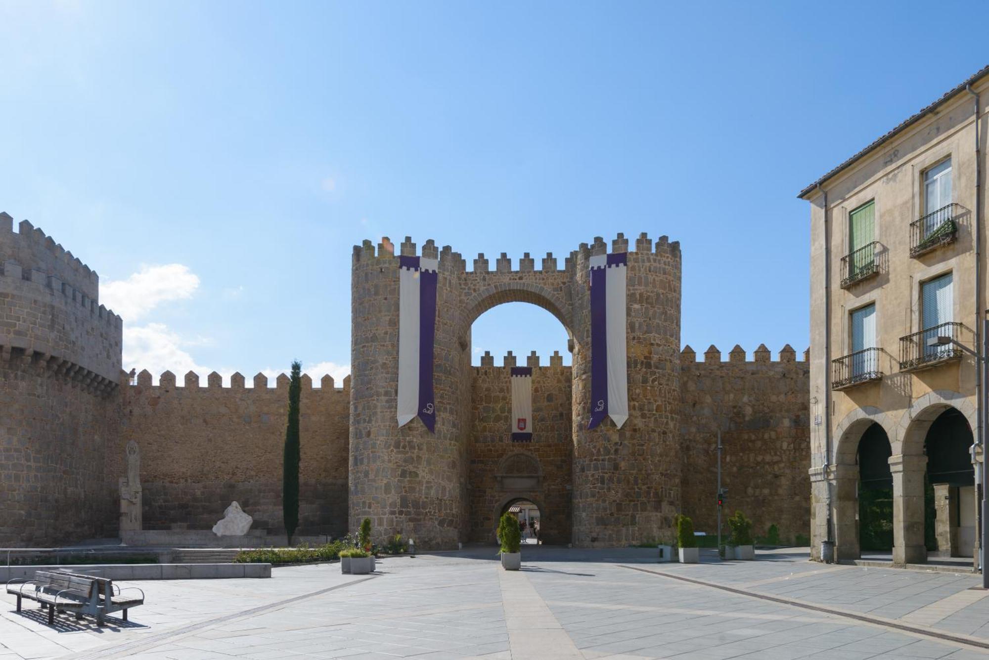 Balcony View To Avila'S Alcazar Luaran gambar