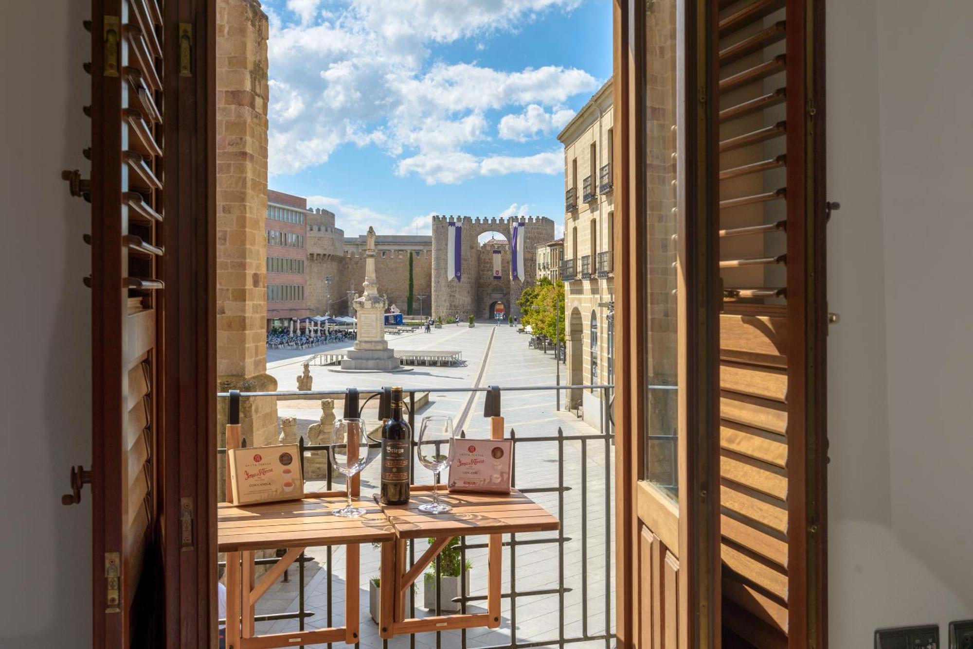 Balcony View To Avila'S Alcazar Luaran gambar