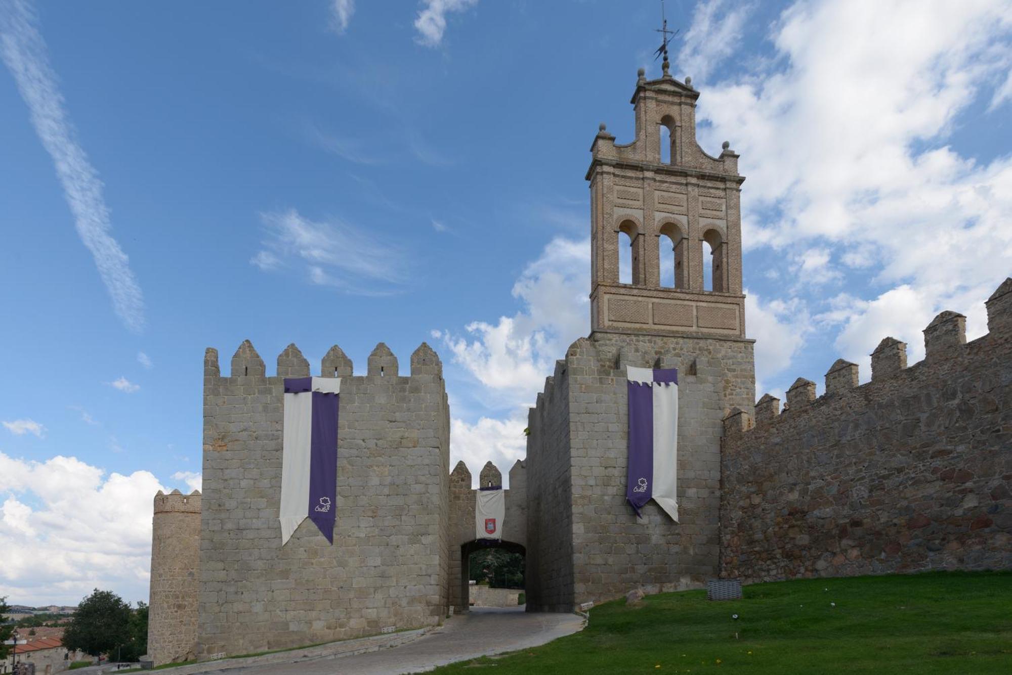 Balcony View To Avila'S Alcazar Luaran gambar